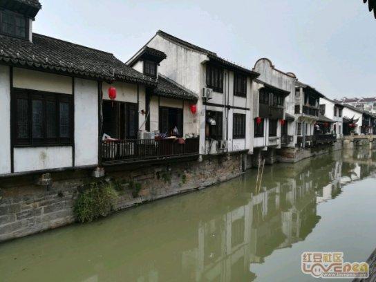 逃出上锁的现代房间4